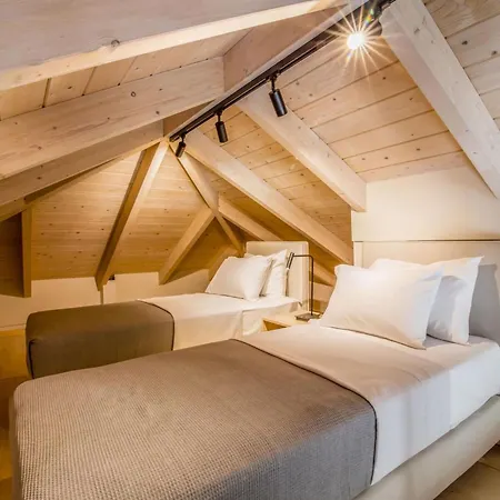 Blue Symphony Suites&apartments *