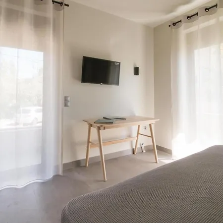 Blue Symphony Suites&apartments