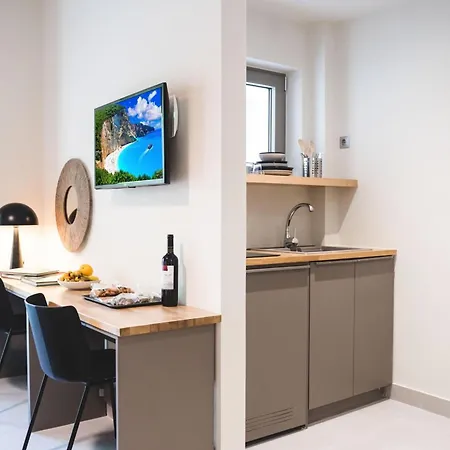 Blue Symphony And Appartement