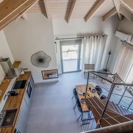 Blue Symphony And Appartement