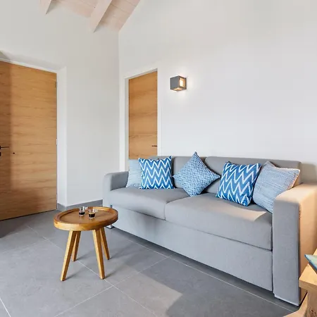 Blue Symphony Suites&apartments *