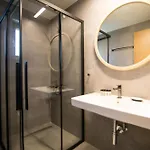 Blue Symphony And דירה ניקיאנה