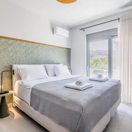 Blue Symphony And Apartament