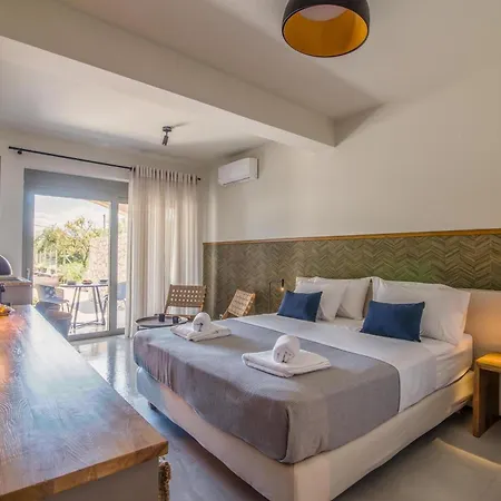 Blue Symphony And Appartement Nikiana