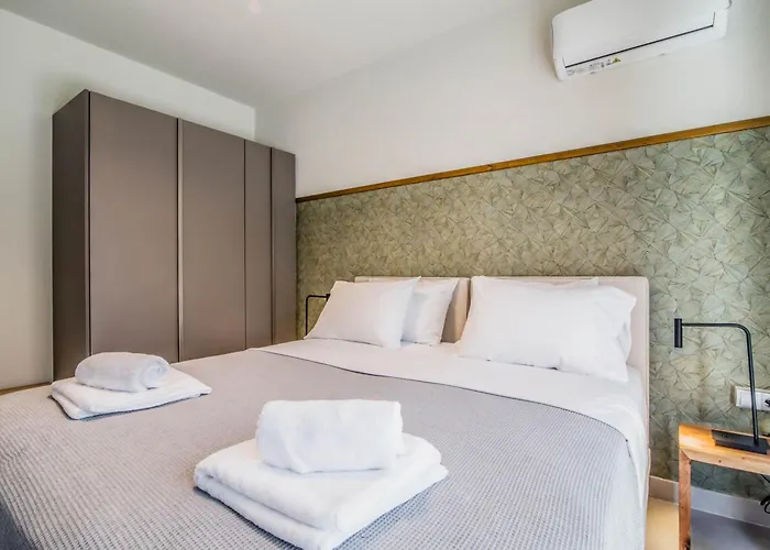 Blue Symphony And * Nikiana