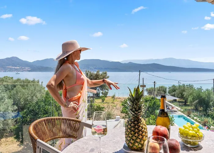 Blue Symphony And Nikiana